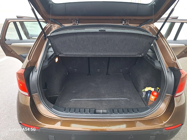 BMW iX1 2012 — imagine 10