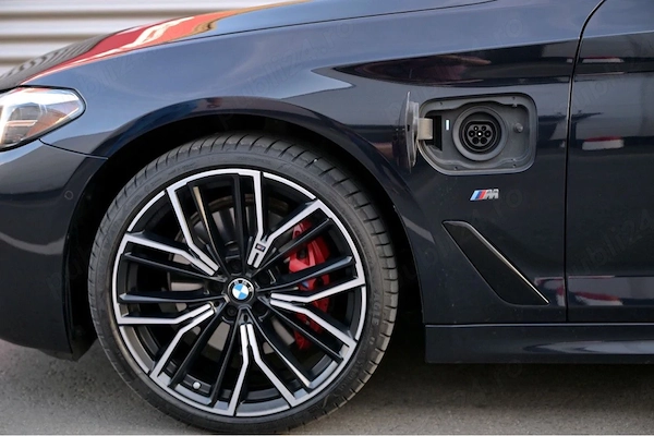 BMW 5 Series 2021