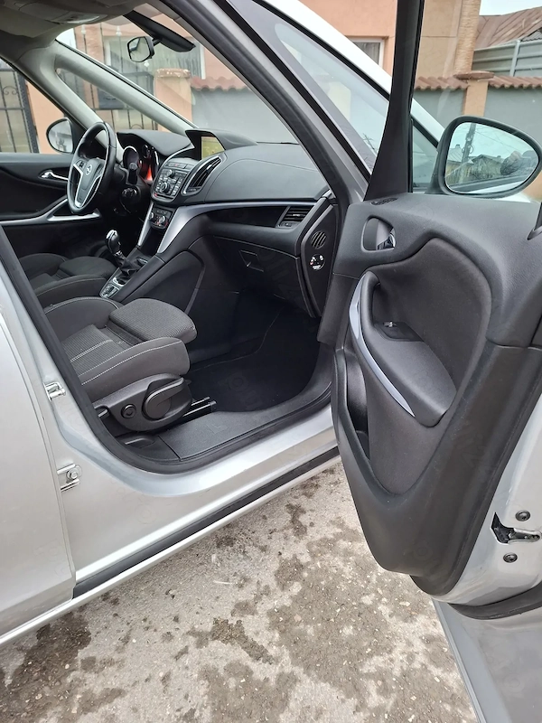 OPEL Zafira 2012 — imagine 12