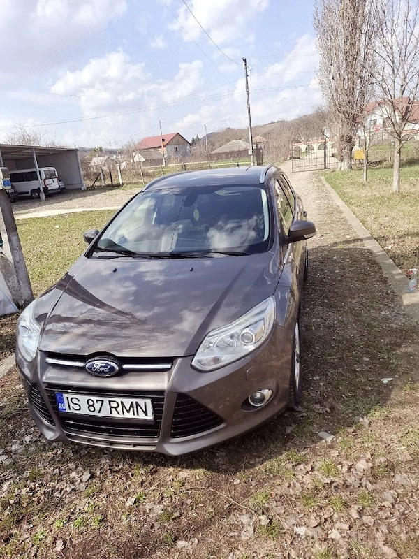 FORD Focus 2014 — imagine 5