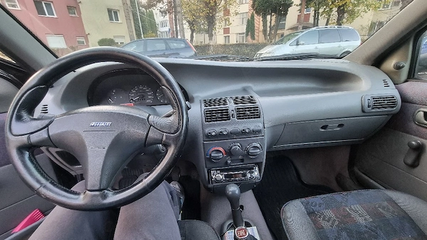 FIAT Punto 1994 — imagine 3