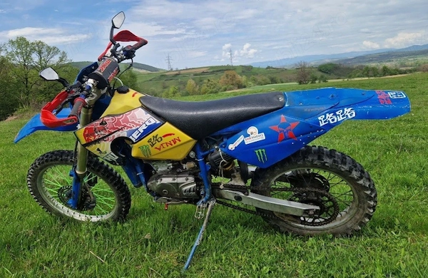 Vând Husaberg în stare buna pret 1200 euro neg