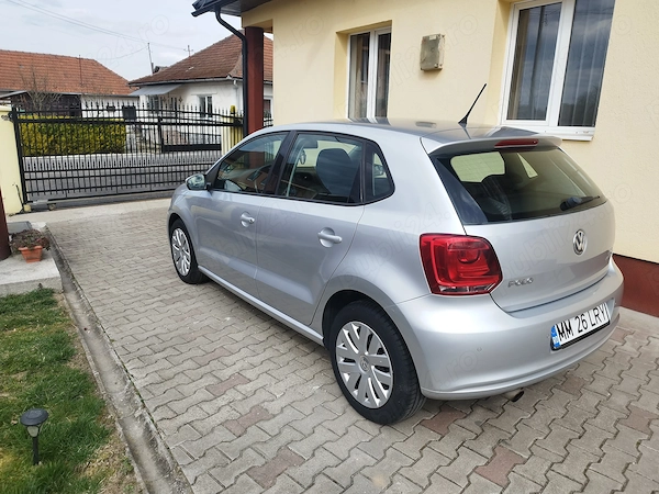 VOLKSWAGEN Polo 2011 — imagine 2
