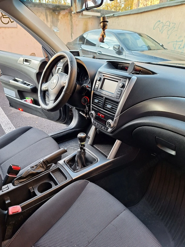 SUBARU Forester 2012 — imagine 8