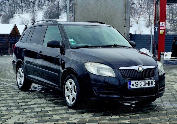 SKODA Fabia 2009 — imagine 3