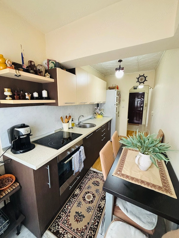 Vând apartament cu o cameră tip DP Rogerius