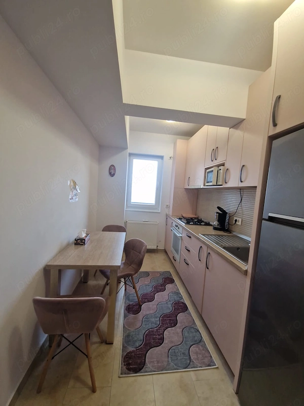 Inchiriez apartament confort 1 cu 2 camere ,baie ,bucatarie,balcon ,baie ,loc de parcare — fotografia 3