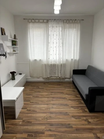 Proprietar, închiriez garsonieră mobilată, Calea Buziașului - Zona AEM — fotografia 1