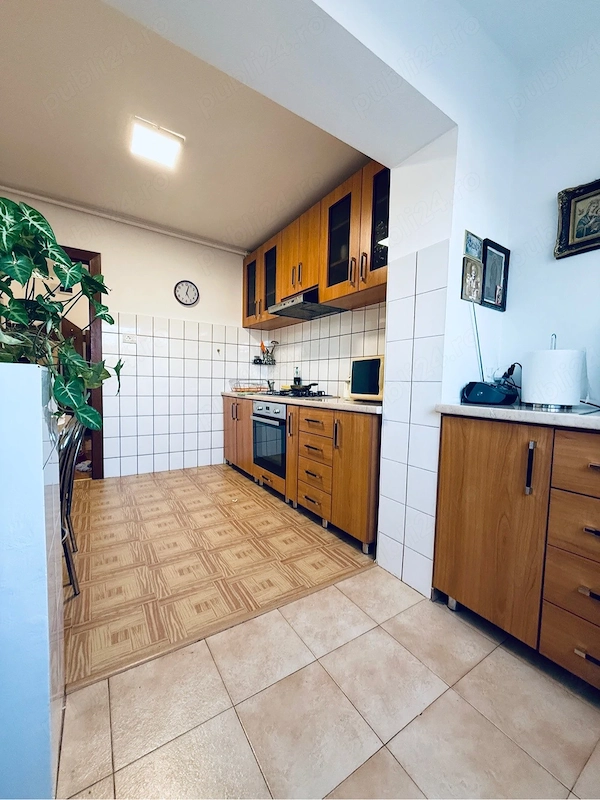 Apartament 3 camere Aradului - Image 1