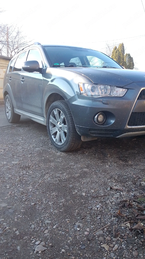 MITSUBISHI Outlander 2011 — imagine 3