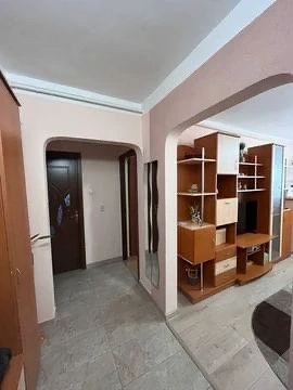 Apartament de vanzare — fotografia 1