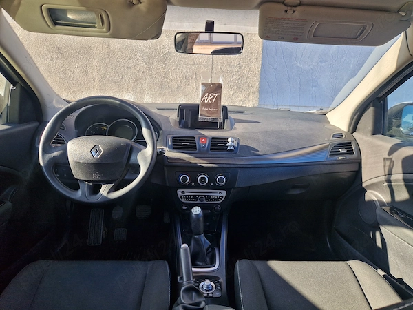 RENAULT Megane 2012 — imagine 4