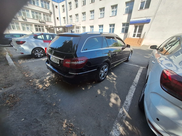 MERCEDES-BENZ E-Class 2011 — imagine 4