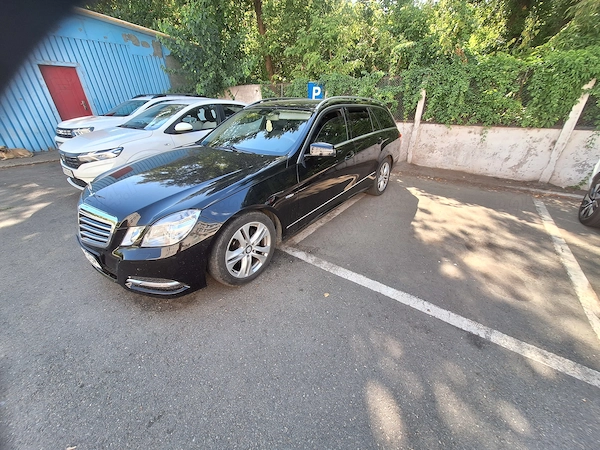 MERCEDES-BENZ E-Class 2011 — imagine 3