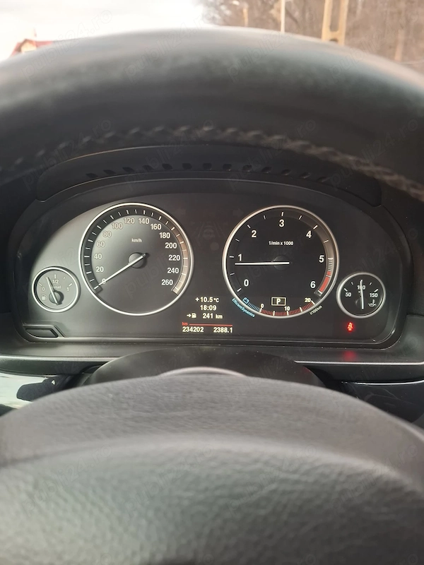 BMW 5 Series 2012 — imagine 4
