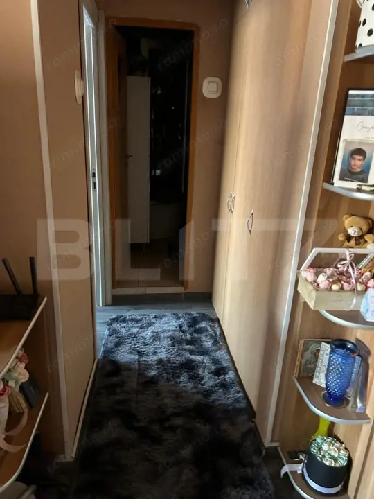 Apartament de vanzare, semidecomandat, cu 3 camere, 62 mp — fotografia 3