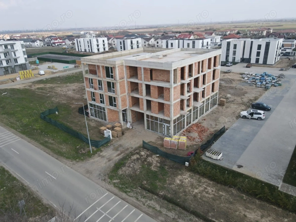 Apartamente noi de vanzare 2 si 3 camere + spatii comerciale — fotografia 1