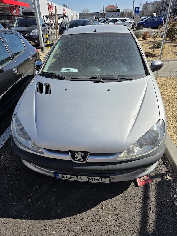 PEUGEOT 206