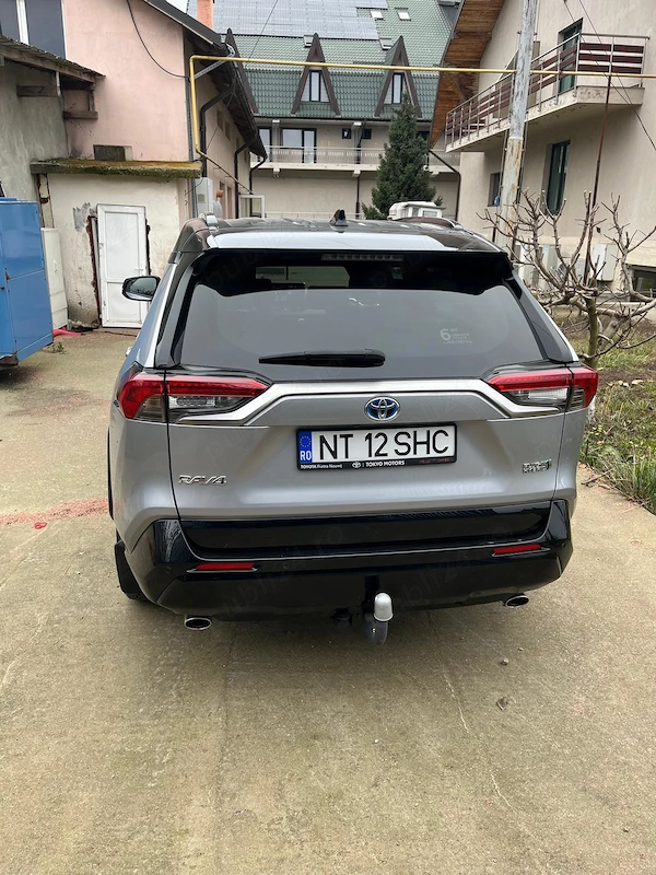TOYOTA RAV4 2022 — imagine 4