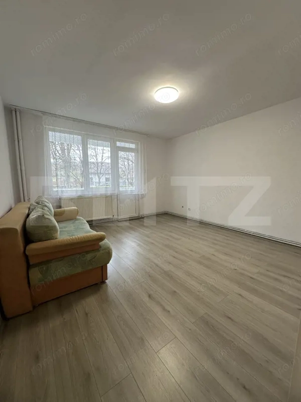 Apartament 3 camere decomandat – Tudor, zona excelenta — fotografia 3