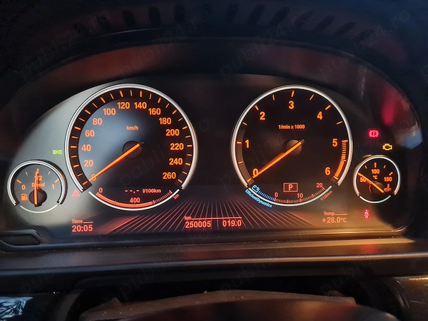 BMW 5 Series 2012 — imagine 9