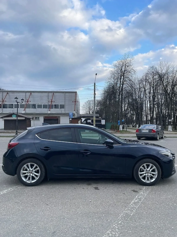 MAZDA 3 2017 — imagine 3