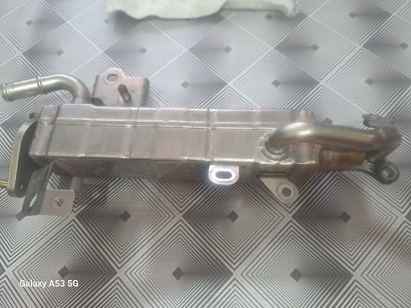 vând răcitor gaze Mazda CX5 an 2013-2021 an