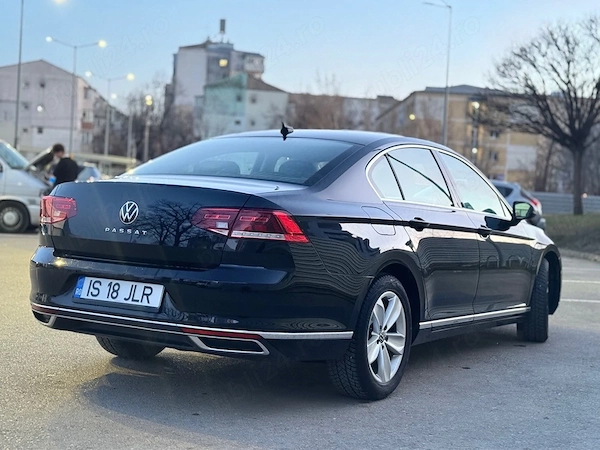 VOLKSWAGEN Passat 2020 — imagine 4