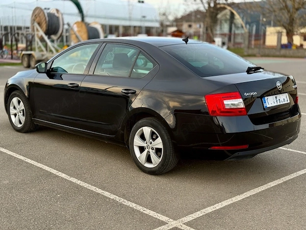 SKODA Octavia 2019 — imagine 3