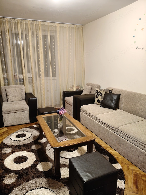 Închiriez apartament 2 camere zonă centrală