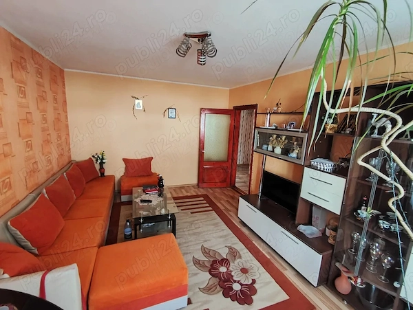 Apartament 4 camere decomandat Inel 1, etaj 1, vedere bilaterală — fotografia 1