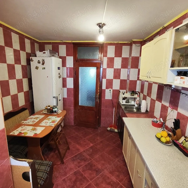 Apartament 4 camere decomandat Inel 1, etaj 1, vedere bilaterală — fotografia 2