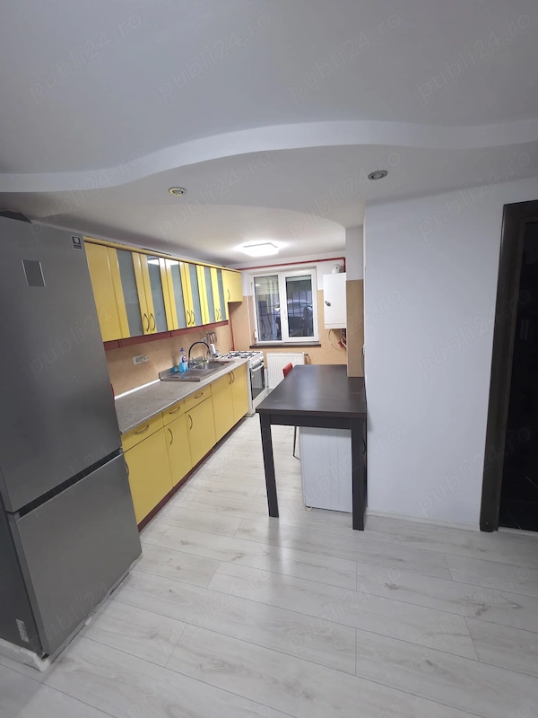 Vând apartament 2 camere decomandat — fotografia 1