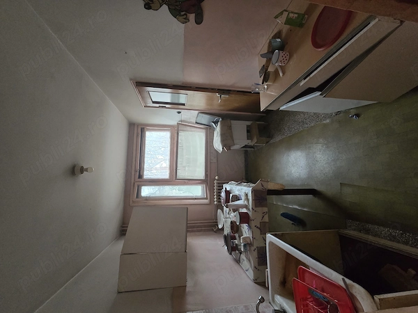 Apartament 3 camere renovabil în Aleea Barajul Bistriței locație de vis! — fotografia 3