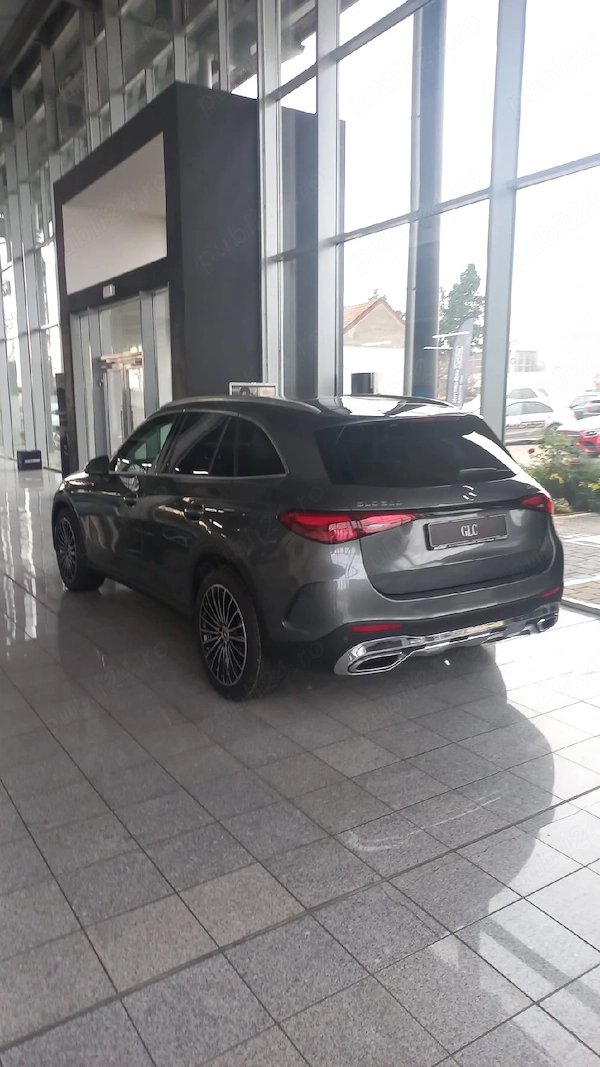 MERCEDES-BENZ 300 2023 — imagine 9