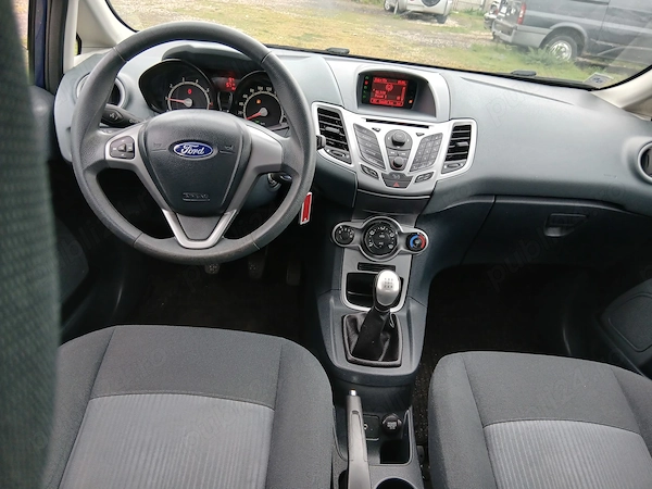 FORD Fiesta 2010 — imagine 9