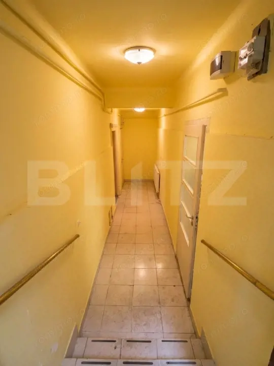 Apartament 65 mp, cabinet/birou, zona centrală — fotografia 3
