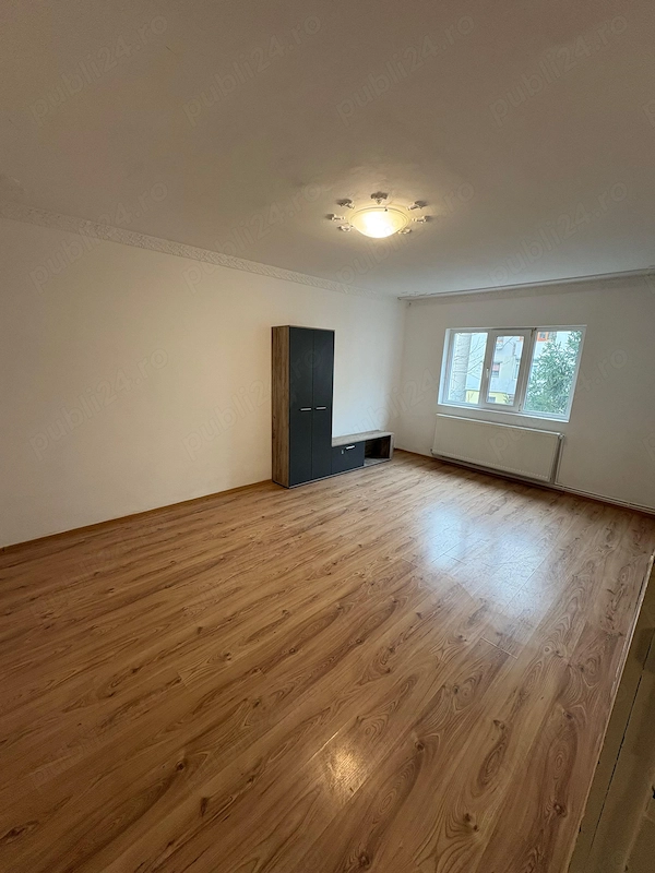 Inchiriez apartament 2 camere Micro 39C — fotografia 1