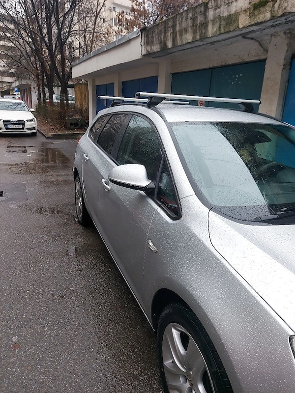 OPEL Astra 2011 — imagine 5