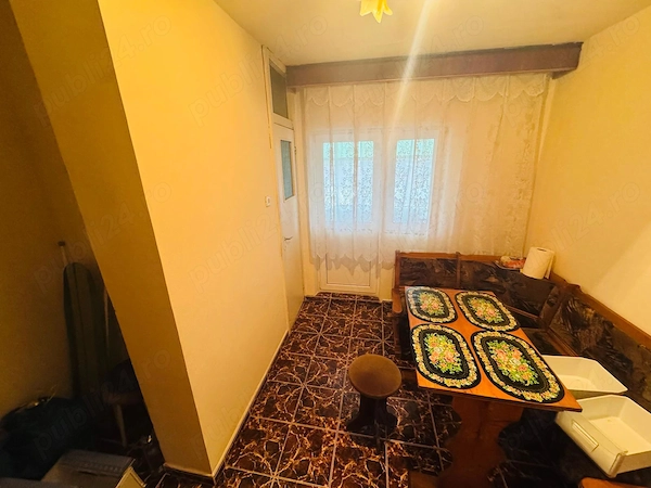3 Camere Decomandat in Zonă Semicentrală | Etaj 3 din 4 | Comision 0% — fotografia 3