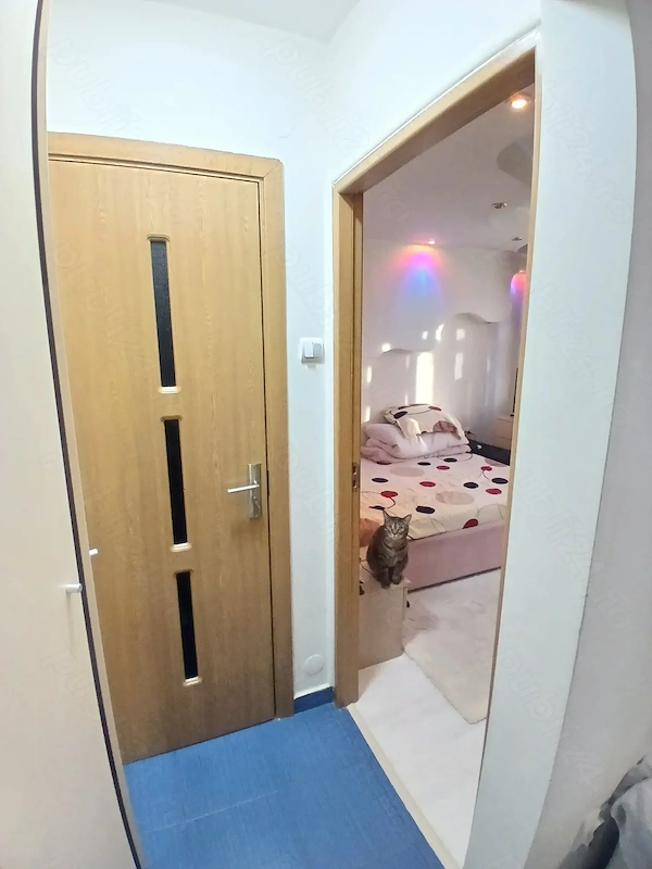 Tunsu petre 1 4,apartanent 2 camere cu centrala termica — fotografia 3