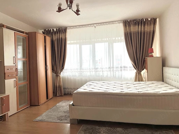 Apartament cu 1 camera de inchiriat — fotografia 1