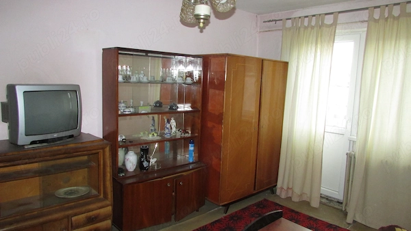 Apartament cu 2 camere semidecomandat-Ale.Crisului Deva — fotografia 3
