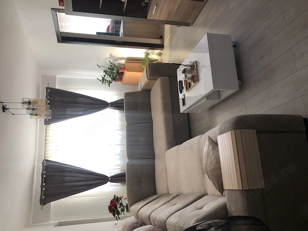 Vand apartament 3 camere ,fără comisioane — fotografia 1