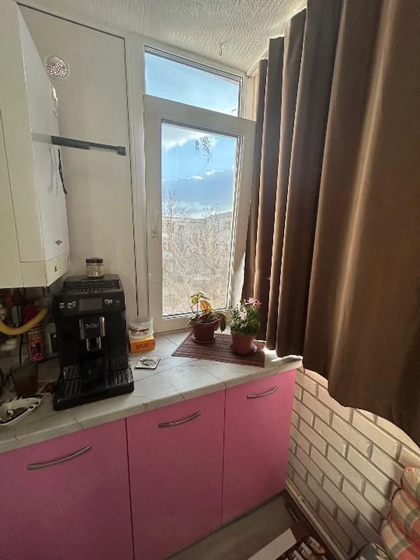 Apartament 3 camere | Decomandat | Zona Dacia | Renovat complet | Loc de parcare — fotografia 3