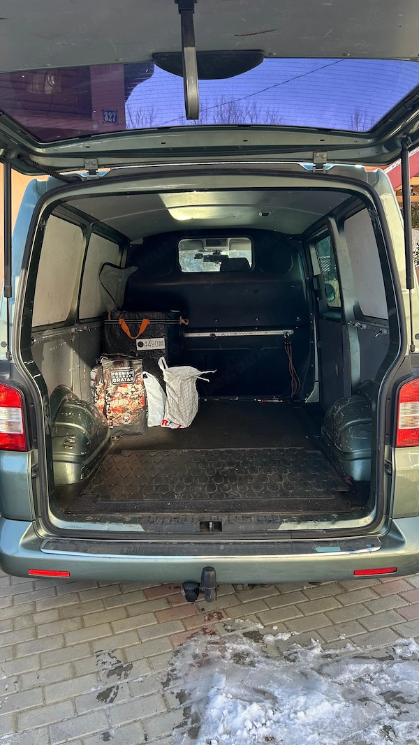 VOLKSWAGEN Transporter 2010 — imagine 3