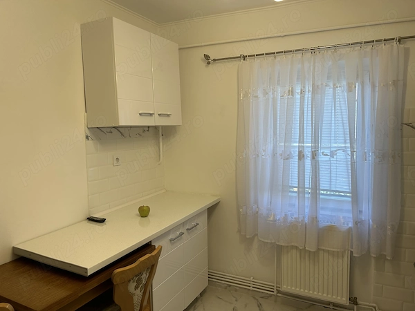 Închiriez apartament cu o cameră