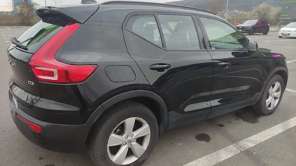 VOLVO XC40
