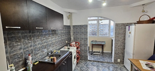 Închiriez Apartament cu doua camere