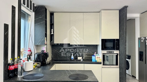 Apartament de vanzare cu 3 camere, etajul intai, Dumbravita — fotografia 3